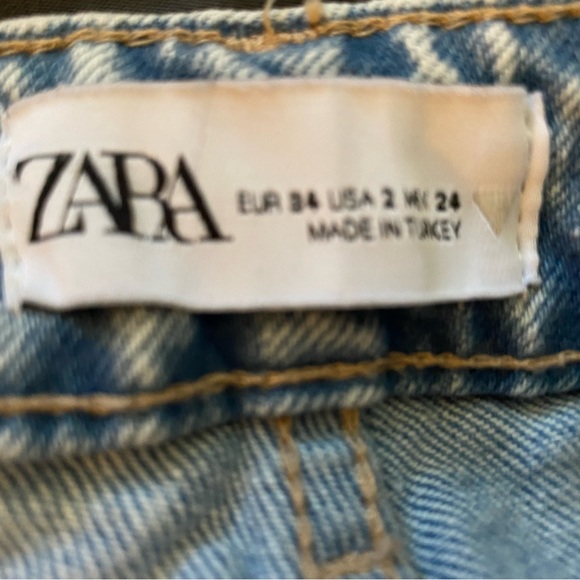 Zara Jeans Women’s size 2 Blue Straight Fit - Picture 3 of 5